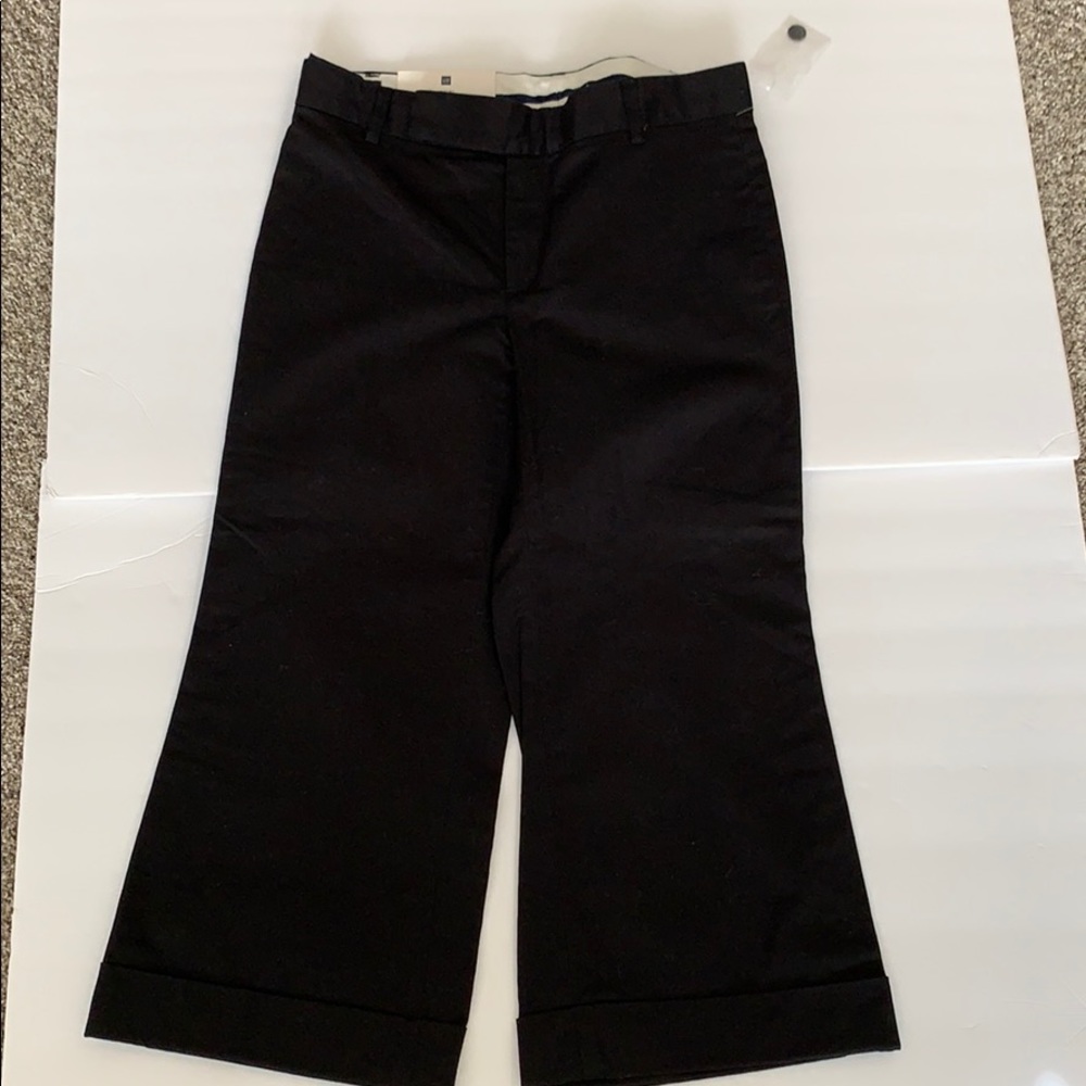 Gap black modern fit Capri pants slacks Size 1 juniors New NWT versatile